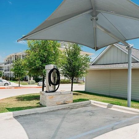 Landing At The Green At Plum Creek - 2 Bedrooms In Kyle Bagian luar foto