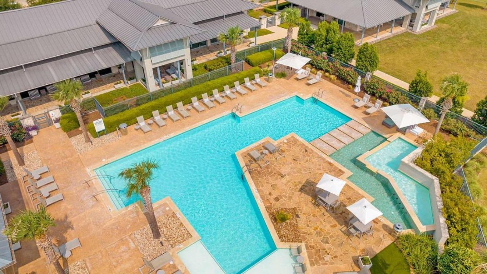 Landing At The Green At Plum Creek - 2 Bedrooms In Kyle Bagian luar foto
